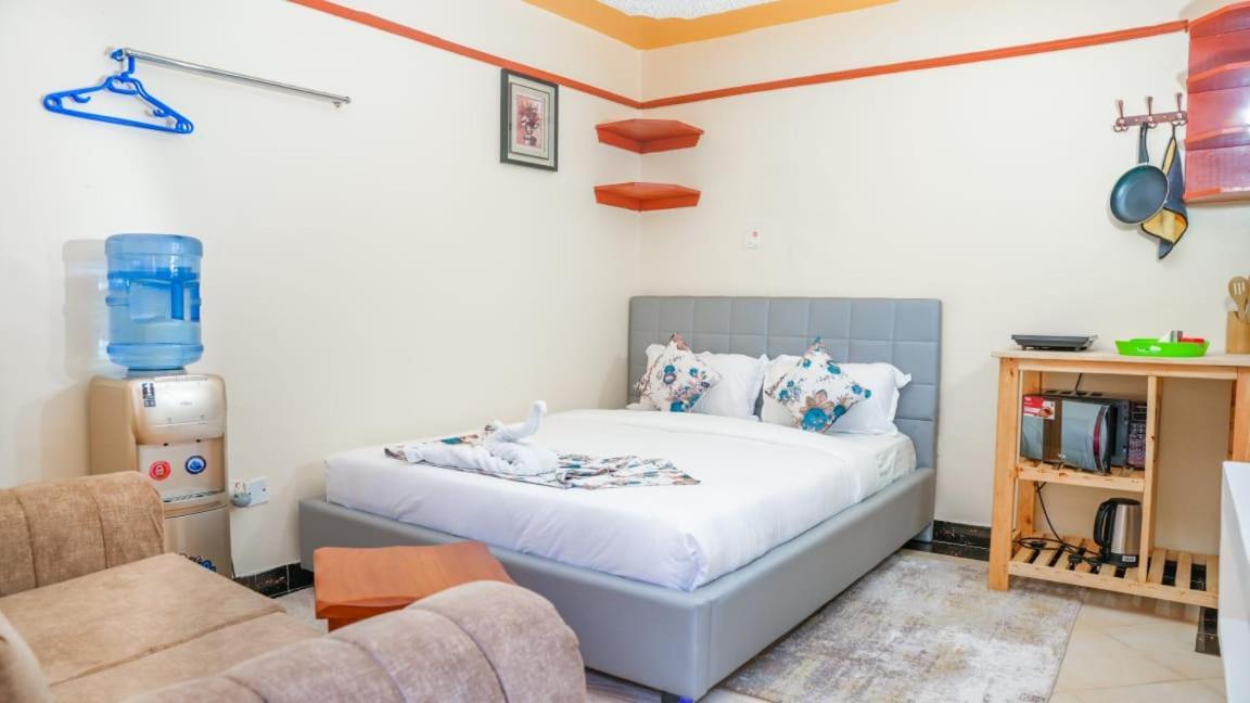 Nelly Fully Furnished Studios Найваша Екстер'єр фото